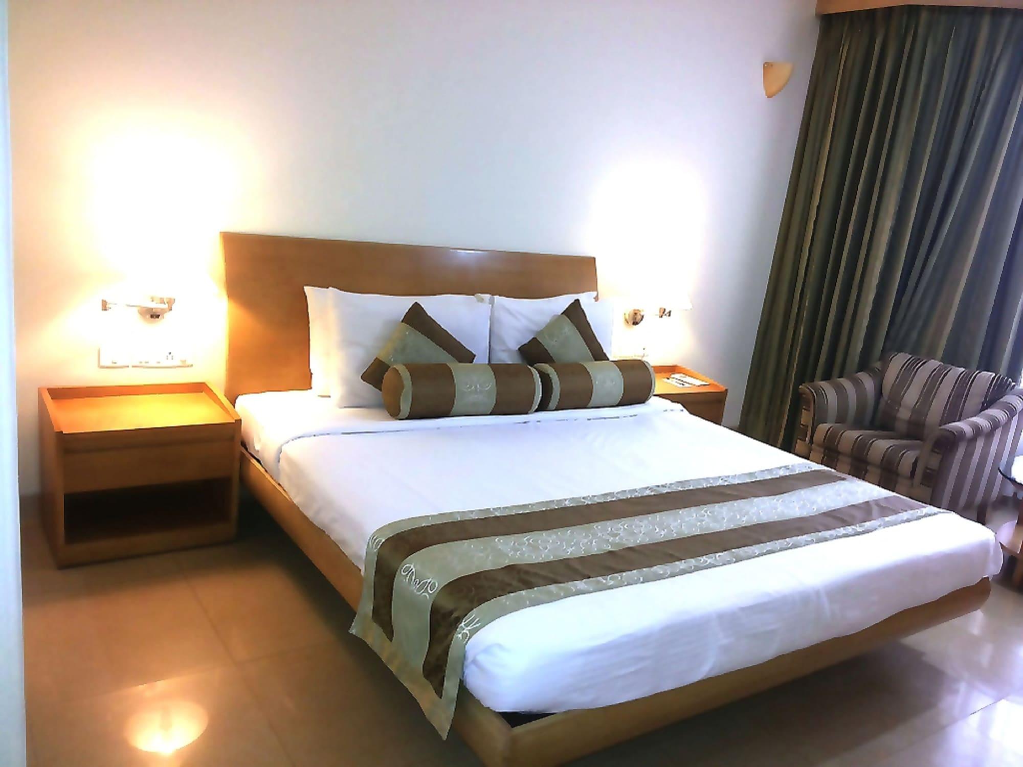 Chances Resort And Casino An Indy Resort Panaji Exterior foto