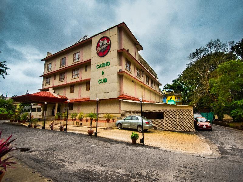 Chances Resort And Casino An Indy Resort Panaji Exterior foto